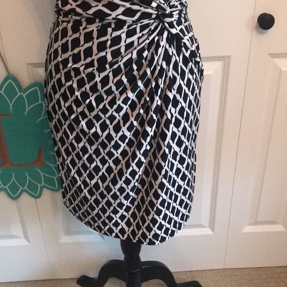 Classic Ralph Lauren “wrap” dress. - Picture 4 of 13